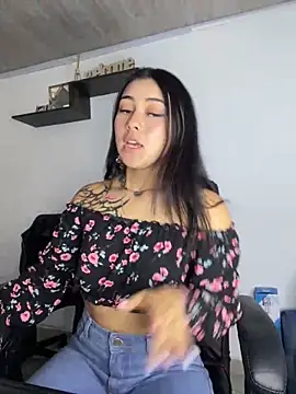 emily 22x online show from January 2025 07:26:01 PM