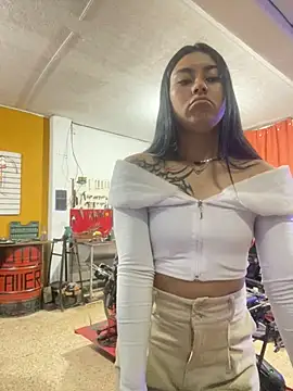 emily 22x online show from October 2025 11:13:02 PM