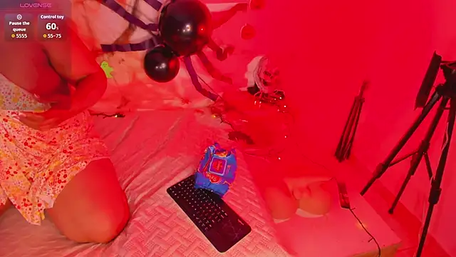 Snapshot of cookplleaser chatting on November 2025 12:07:02 PM cookplleaser online show from November 2025 12:07:02 PM