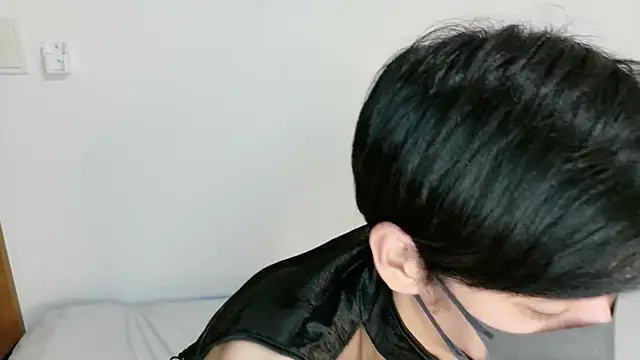 Snapshot of itsme_LEON chatting on October 2025 01:03:02 PM itsme LEON online show from October 2025 01:03:02 PM