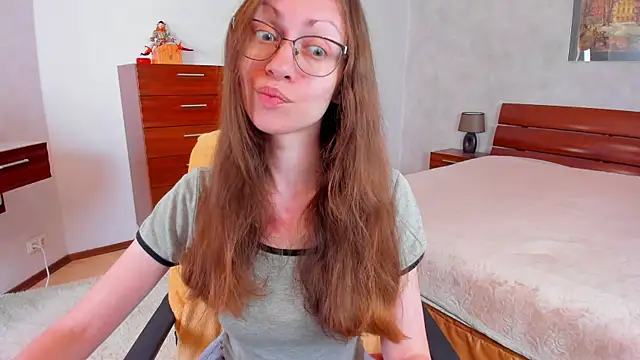 Pantyhose Mila online show from June 2026 08:15:01 PM