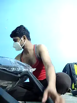 Ishan003 online show from October 2025 04:29:02 PM