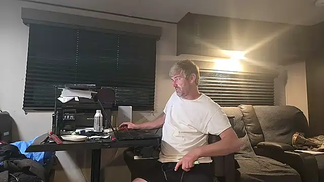 Snapshot of Cobra500hp chatting on October 2025 04:42:02 PM Cobra500hp online show from October 2025 04:42:02 PM