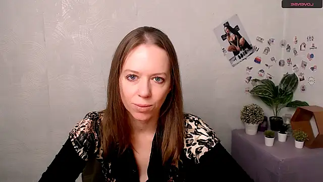 GloriaSi  online show from December 2025 05:38:02 AM