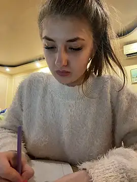 Snapshot of sexyy_girl_ chatting on December 2024 03:10:02 PM sexyy girl online show from December 2024 03:10:02 PM