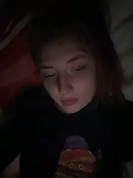 Snapshot of sexyy_girl_ chatting on February 2025 04:33:02 PM sexyy girl online show from February 2025 04:33:02 PM