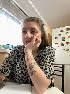 Snapshot of sexyy_girl_ chatting on March 2025 11:40:01 AM sexyy girl online show from March 2025 11:40:01 AM