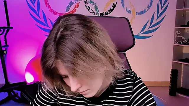 Snapshot of LolaAsmus chatting on February 2025 05:07:02 AM LolaAsmus online show from February 2025 05:07:02 AM