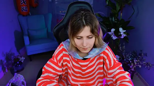 Snapshot of LolaAsmus chatting on February 2025 11:10:02 AM LolaAsmus online show from February 2025 11:10:02 AM