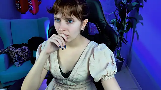 LolaAsmus online show from October 2025 05:43:02 AM