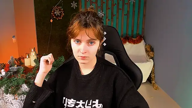 Snapshot of LolaAsmus chatting on December 2025 01:17:02 PM LolaAsmus online show from December 2025 01:17:02 PM