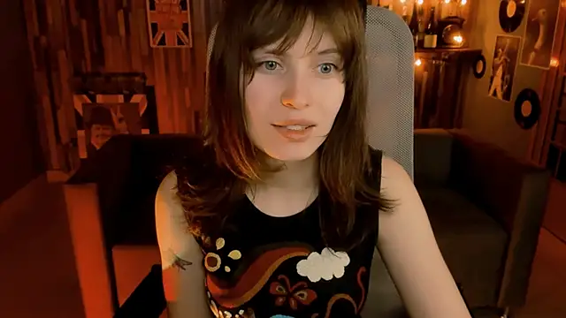 Snapshot of LolaAsmus chatting on February 2026 09:25:02 AM LolaAsmus online show from February 2026 09:25:02 AM