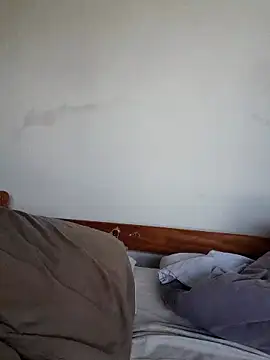 Snapshot of clemhotxxxx chatting on March 2025 10:35:01 AM clemhotxxxx online show from March 2025 10:35:01 AM