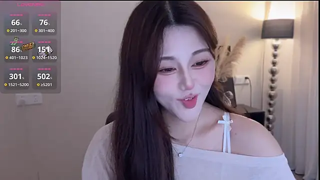 Strawberrybabyy1 online show from December 2025 08:48:01 PM