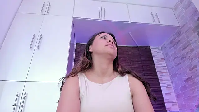 Snapshot of miaa_lux chatting on January 2025 12:28:01 AM miaa lux online show from January 2025 12:28:01 AM