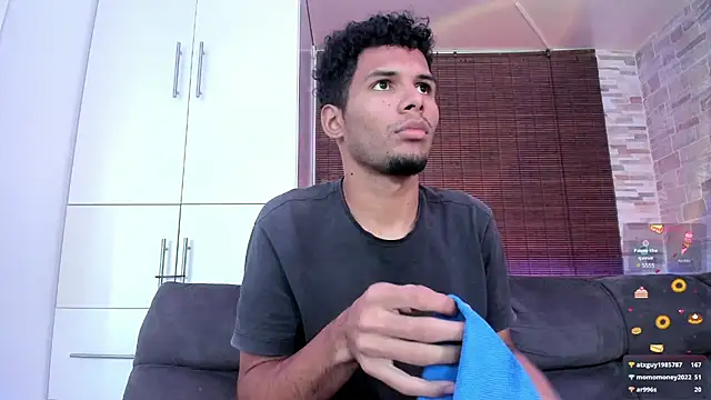 Snapshot of miaa_lux chatting on February 2025 06:52:02 PM miaa lux online show from February 2025 06:52:02 PM