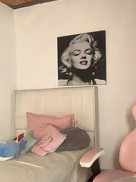 Snapshot of playsecrets chatting on January 2025 04:25:01 PM playsecrets online show from January 2025 04:25:01 PM