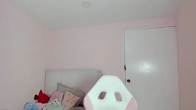 Snapshot of playsecrets chatting on January 2025 04:34:01 PM playsecrets online show from January 2025 04:34:01 PM