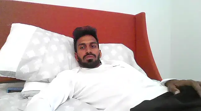 skinny  boy   online show from February 2025 09:02:01 PM