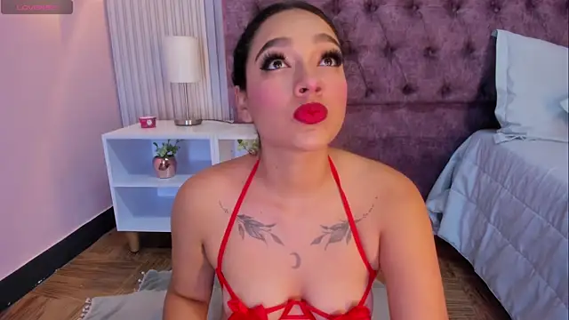 Snapshot of EMILYY_FOXY chatting on January 2025 07:39:01 PM EMILYY FOXY online show from January 2025 07:39:01 PM