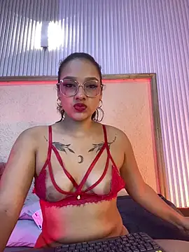 EMILYY FOXY online show from June 2026 07:12:01 PM