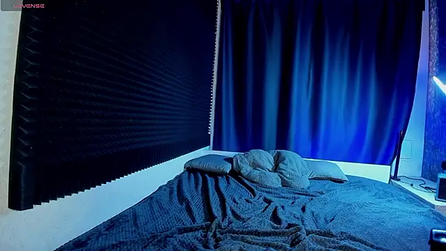 Snapshot of KIKI_Krash chatting on March 2026 10:12:02 AM KIKI Krash online show from March 2026 10:12:02 AM