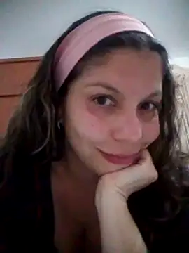 Carliina Soussa online show from November 2025 10:45:02 PM