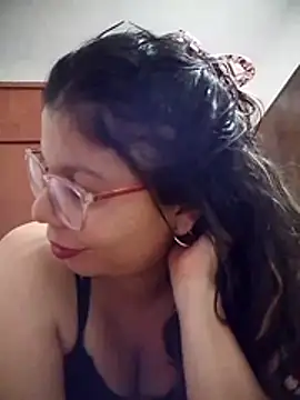 Carliina Soussa online show from April 2026 12:16:02 AM