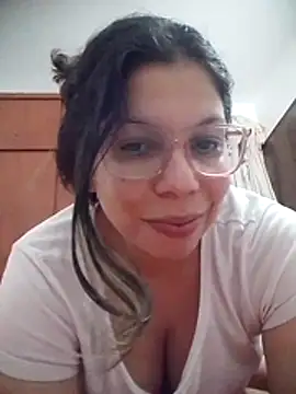 Carliina Soussa online show from June 2026 10:41:02 PM
