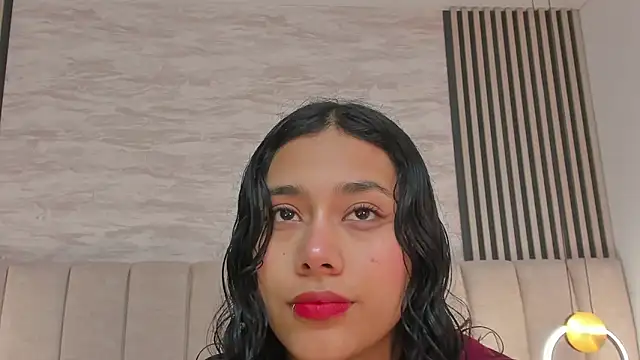 laura smith33 online show from October 2025 02:37:01 PM