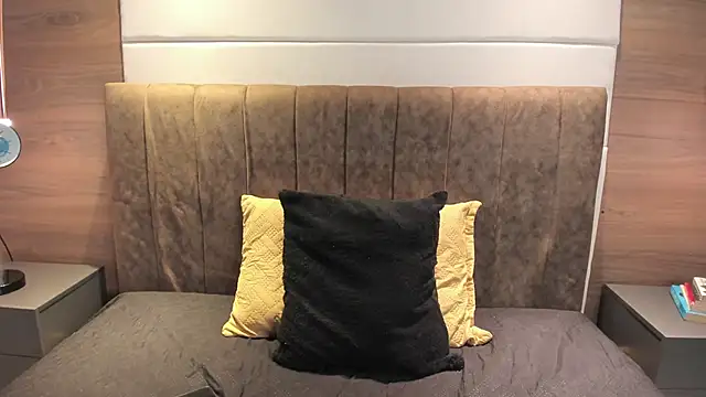 liz goth online show from March 2025 01:57:02 PM