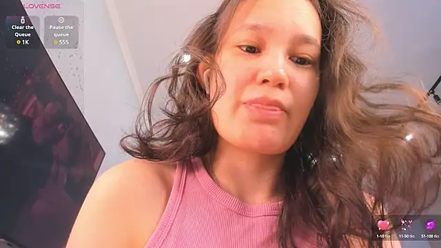 Snapshot of miss_shine chatting on February 2025 04:04:02 AM miss shine online show from February 2025 04:04:02 AM