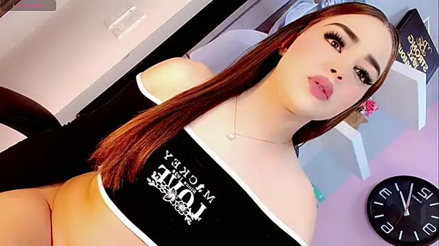 Snapshot of Sophia-Isabella chatting on March 2025 07:36:01 PM Sophia-Isabella online show from March 2025 07:36:01 PM