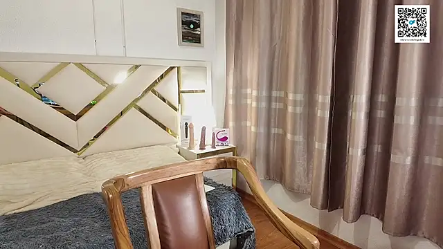 carolineamber  online show from September 2025 02:15:02 AM