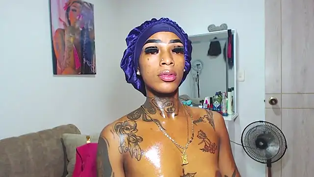 Snapshot of badgirls_cx chatting on February 2026 08:41:02 PM badgirls cx online show from February 2026 08:41:02 PM