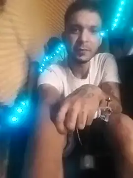 Snapshot of _Dmente_ chatting on March 2025 02:46:02 AM Dmente online show from March 2025 02:46:02 AM