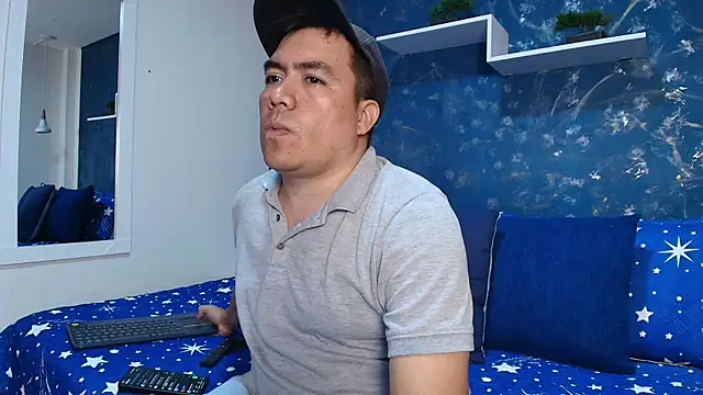 Jhonatan Morales S online show from December 2024 09:57:01 PM