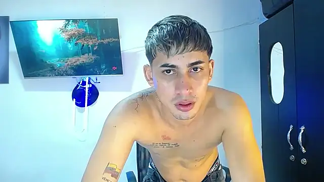 boy latino sex online show from October 2025 08:59:01 AM