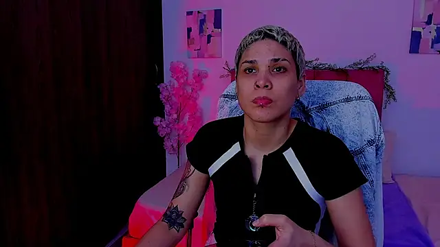 Charlee pink online show from October 2025 11:05:01 PM