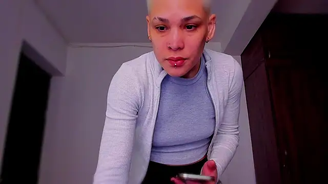 Snapshot of Charlee_pink chatting on February 2026 03:52:02 PM Charlee pink online show from February 2026 03:52:02 PM