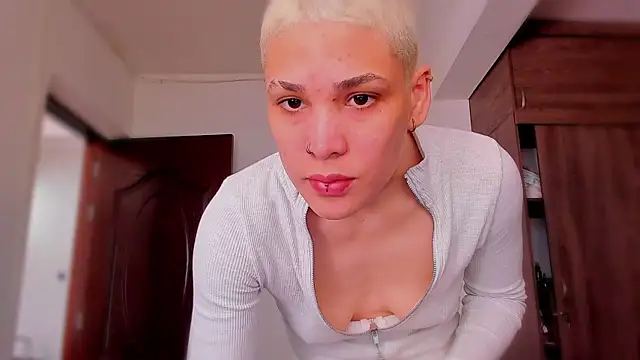 Snapshot of Charlee_pink chatting on February 2026 05:30:01 PM Charlee pink online show from February 2026 05:30:01 PM