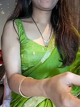 Snapshot of Cute-Tara chatting on January 2025 05:57:01 AM Cute-Tara online show from January 2025 05:57:01 AM