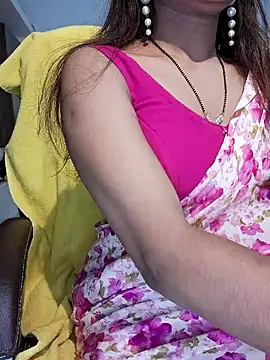 Snapshot of Cute-Tara chatting on January 2025 06:35:02 AM Cute-Tara online show from January 2025 06:35:02 AM
