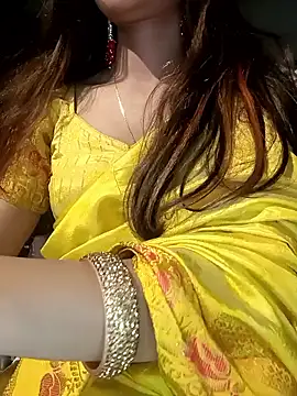 Snapshot of Cute-Tara chatting on February 2025 04:01:02 PM Cute-Tara online show from February 2025 04:01:02 PM
