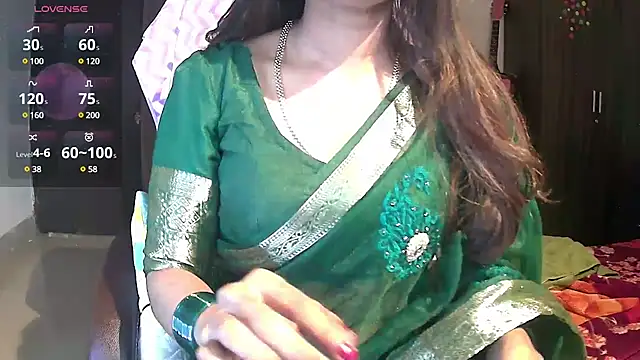 Snapshot of Cute-Tara chatting on March 2025 07:10:01 AM Cute-Tara online show from March 2025 07:10:01 AM