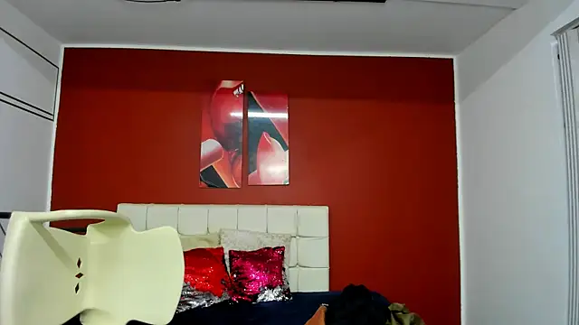 Snapshot of Abrillee1 chatting on January 2025 01:21:02 AM Abrillee1 online show from January 2025 01:21:02 AM