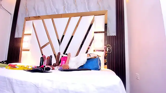 Snapshot of lola_hornei chatting on October 2025 11:22:02 AM lola hornei online show from October 2025 11:22:02 AM