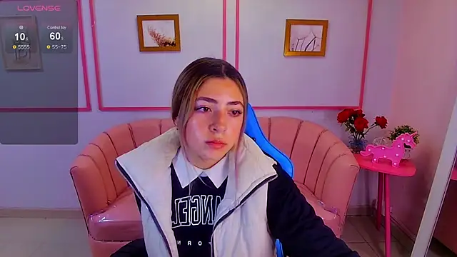 Snapshot of channel_blonde_a chatting on January 2025 04:37:02 PM channel blonde a online show from January 2025 04:37:02 PM