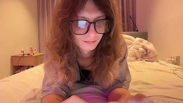 Alice Pinkhead online show from June 2026 09:59:02 AM