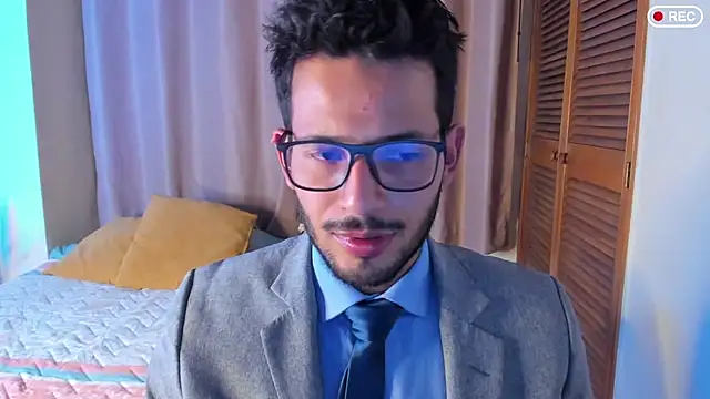 Nicholasrodrii online show from January 2026 11:30:02 PM